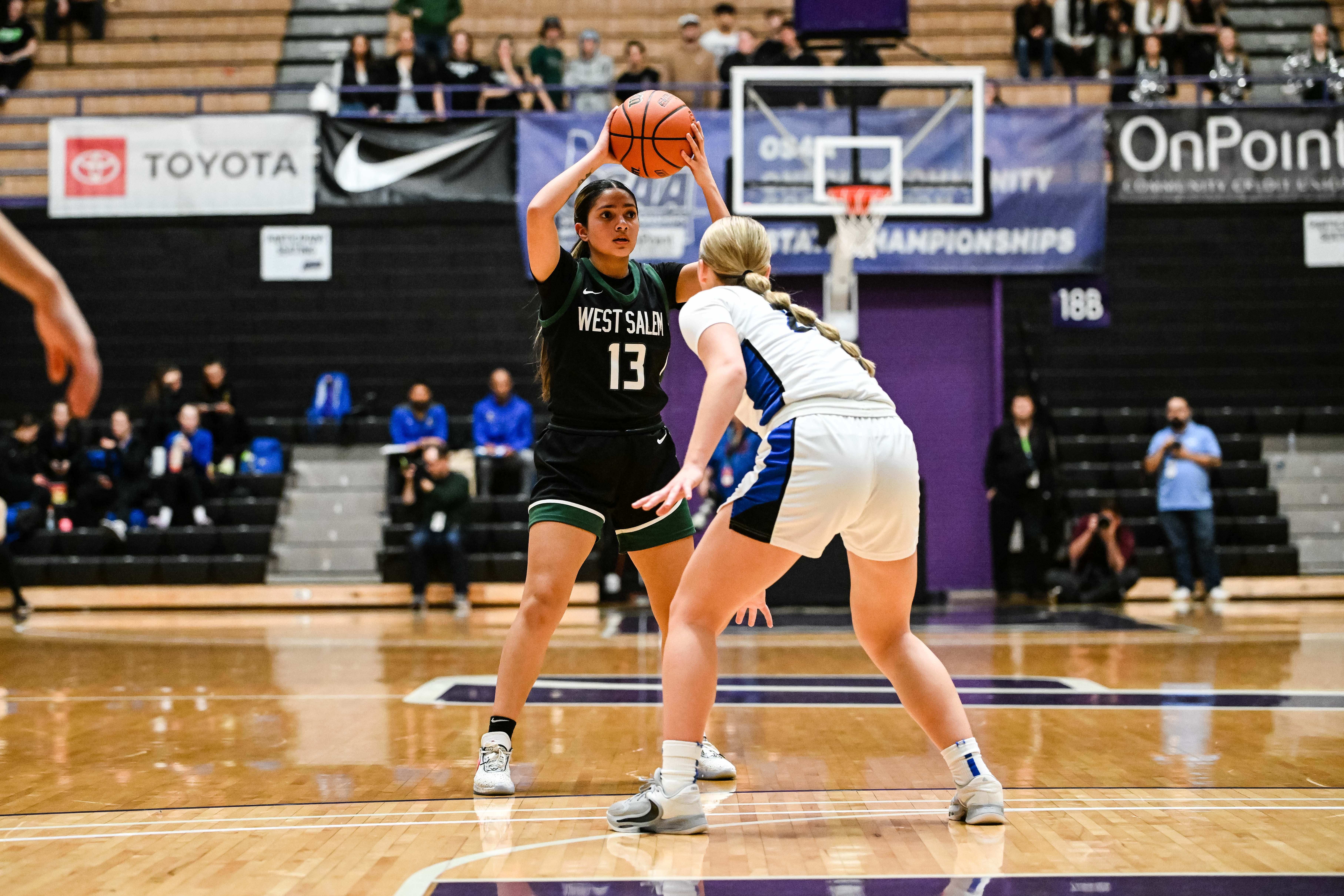 South Medford West Salem 6A Oregon girls basketball quarterfinal Naji Saker -32